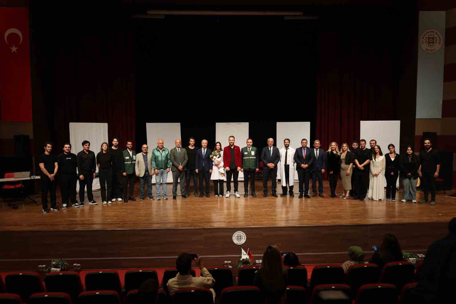 Muğla Büyükşehir Belediyesi, bağımlılıkla mücadele çalışmalarına kültür ve sanatı da