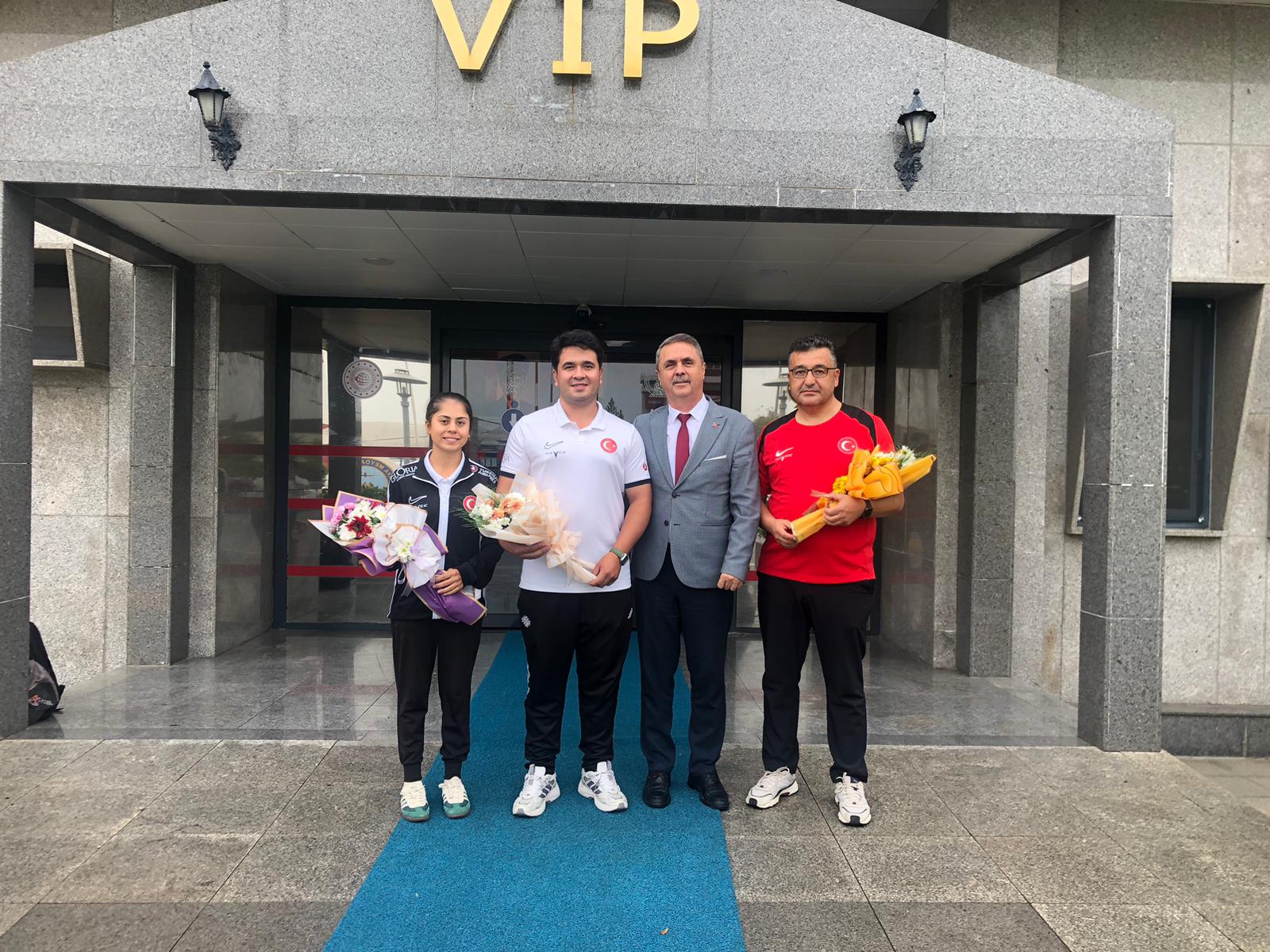 Cavit AKGÜN / MUĞLA, (DHA)- ÇİN'in Nanjing kentinde düzenlenen Makaralı