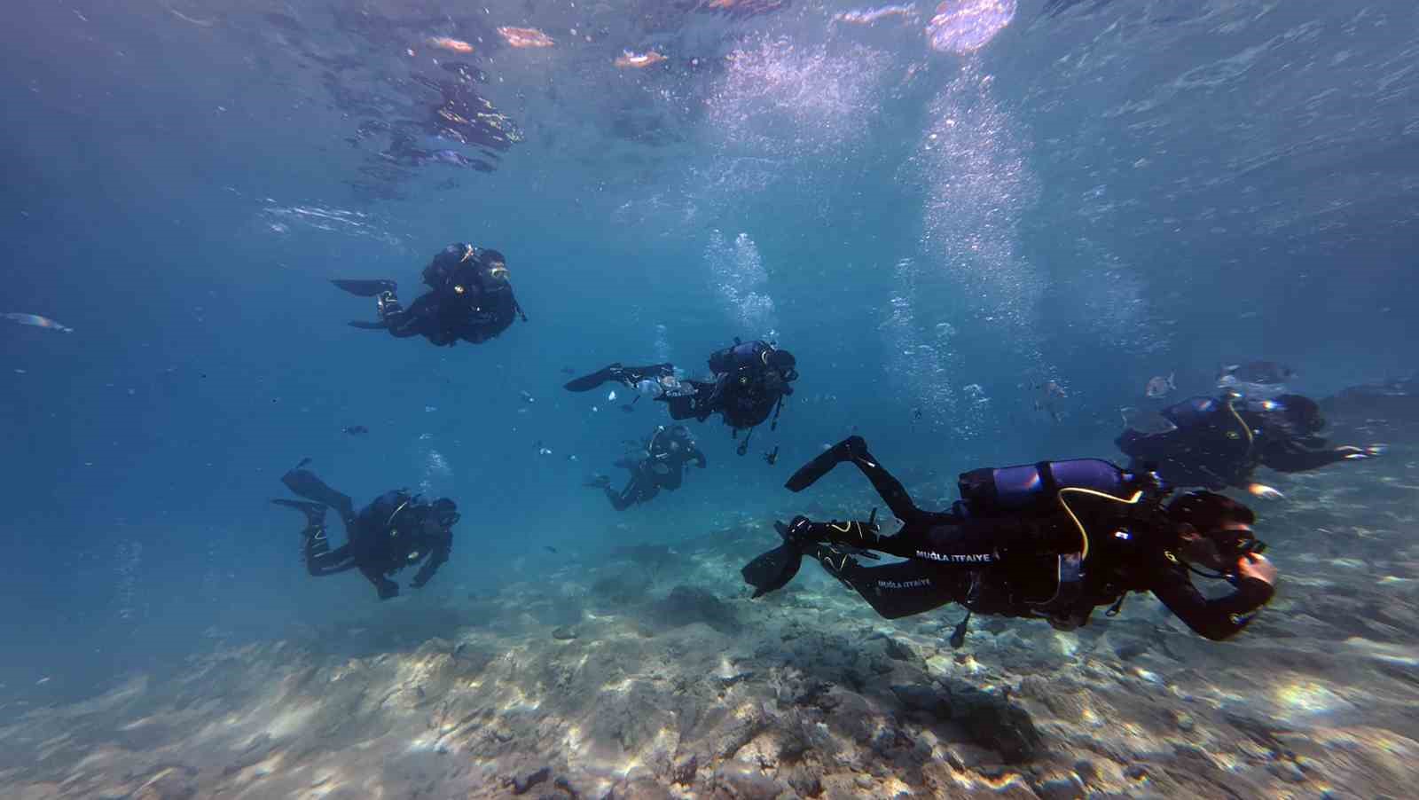 Muğla Büyükşehir Belediyesi Sualtı Arama Kurtarma ekibi göreve hazır Muğla Büyükşehir Belediyesi, kurduğu Su Altı Arama Kurtarma Ekibi ile