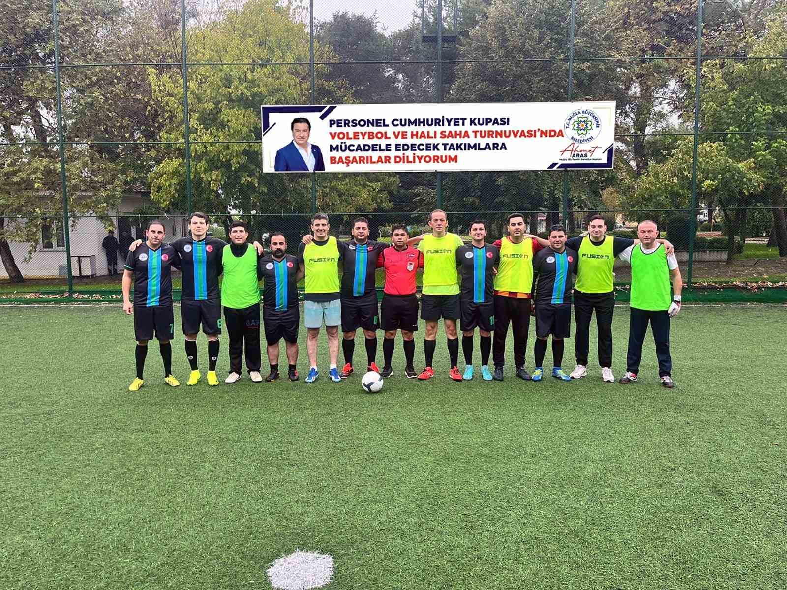 Muğla Büyükşehir’de Cumhuriyet Kupası heyecanı başladı Muğla Büyükşehir Belediyesi 13 ilçede vatandaşların huzuru ve mutluluğu için