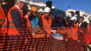 Muğla Valisi Dr. İdris Akbıyık, hayırsever iş insanı İsmet Tekin