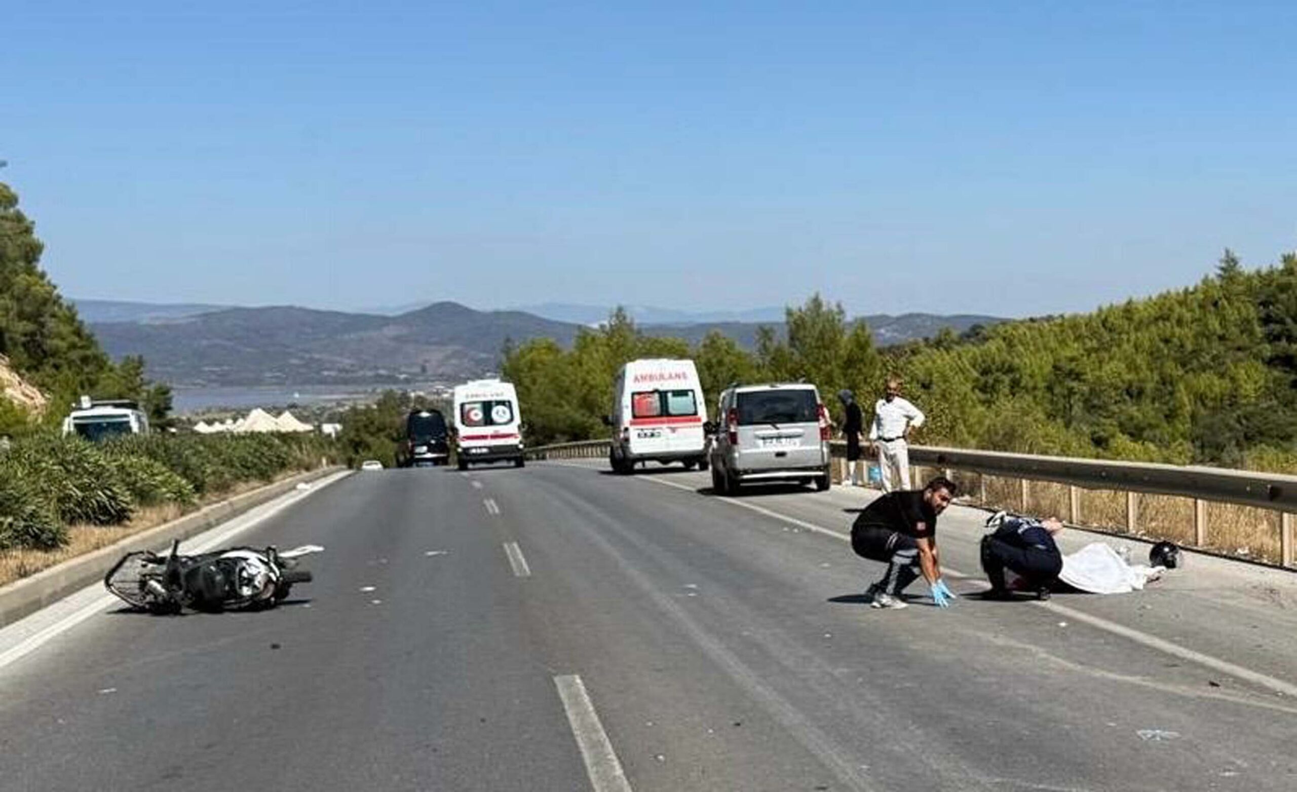 Fırat AKAY / BODRUM (Muğla), (DHA)-MUĞLA'nın Milas ilçesinde, otomobille çarpışan