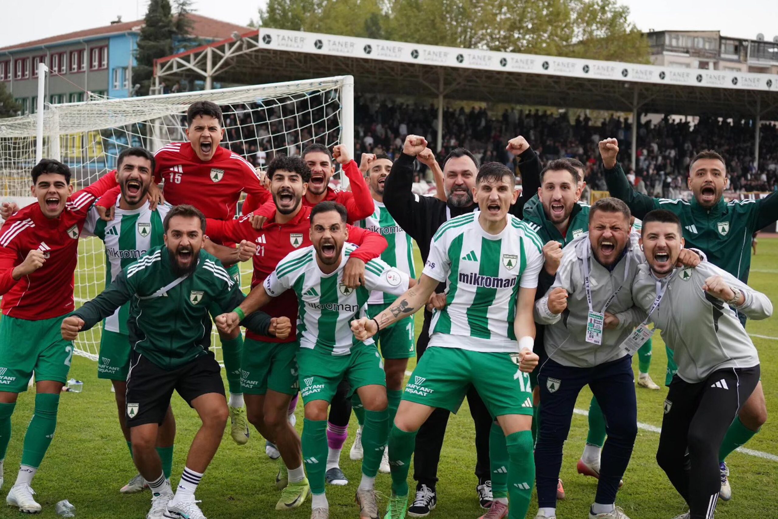 MUĞLA, (DHA)- TFF 2'nci Lig Beyaz Grup'ta üst üste Bucaspor