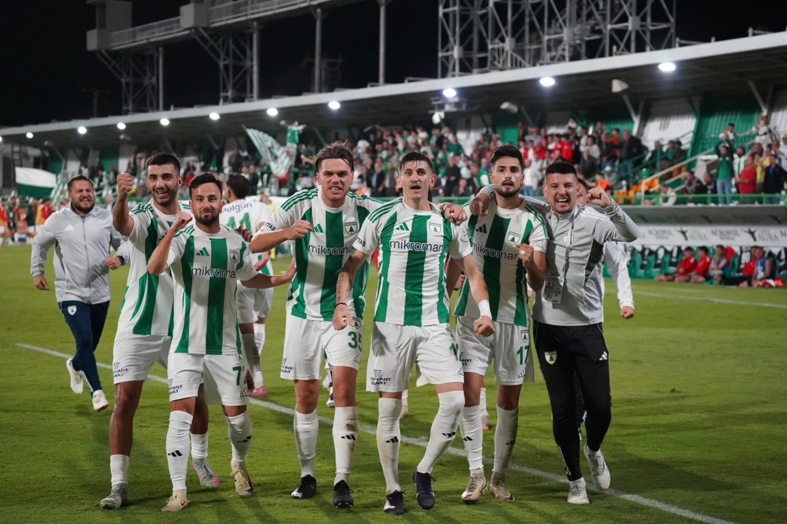 MUĞLA, (DHA)- 2'nci Lig Beyaz Grup'ta son olarak Denizli Atatürk