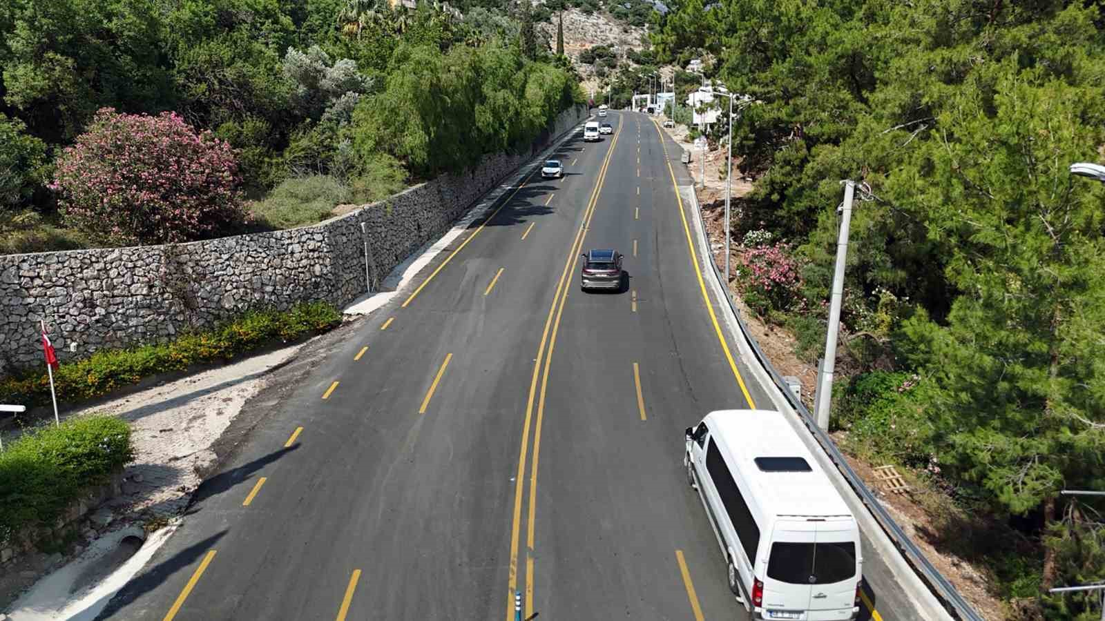 Ölüdeniz’de 2. ve 4. etap yol çalışmaları başlıyor Muğla Büyükşehir Belediyesi, Fethiye Ölüdeniz yolunda gerçekleştirdiği 328 milyon TL’lik