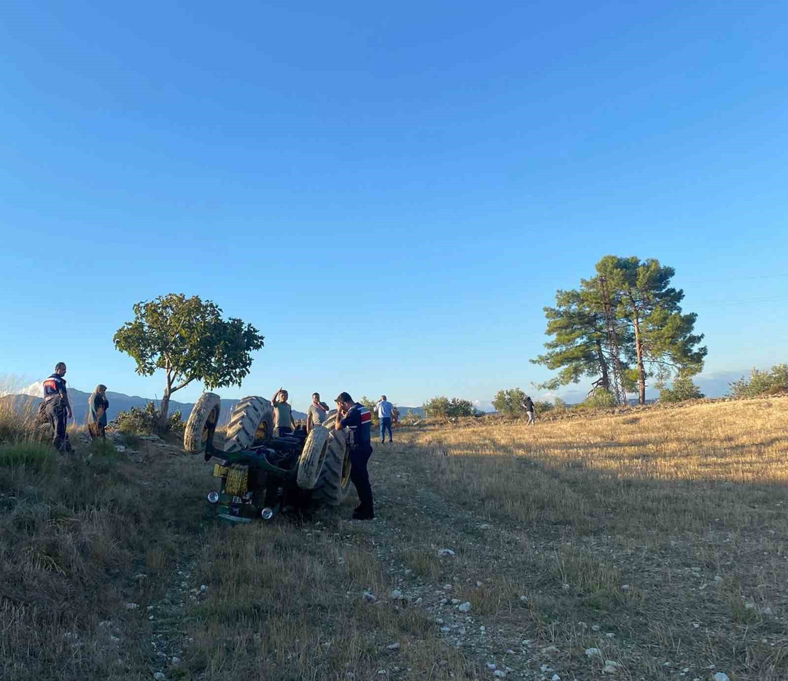Muğla’nın Seydikemer ilçesi Eşen Mahallesi’nde meydana gelen traktör kazasında 77