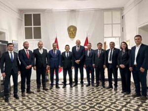 Türkiye Muhtarlar Konfederasyonu Genel Başkanı Kadir Delibalta ile federasyon yönetimi,