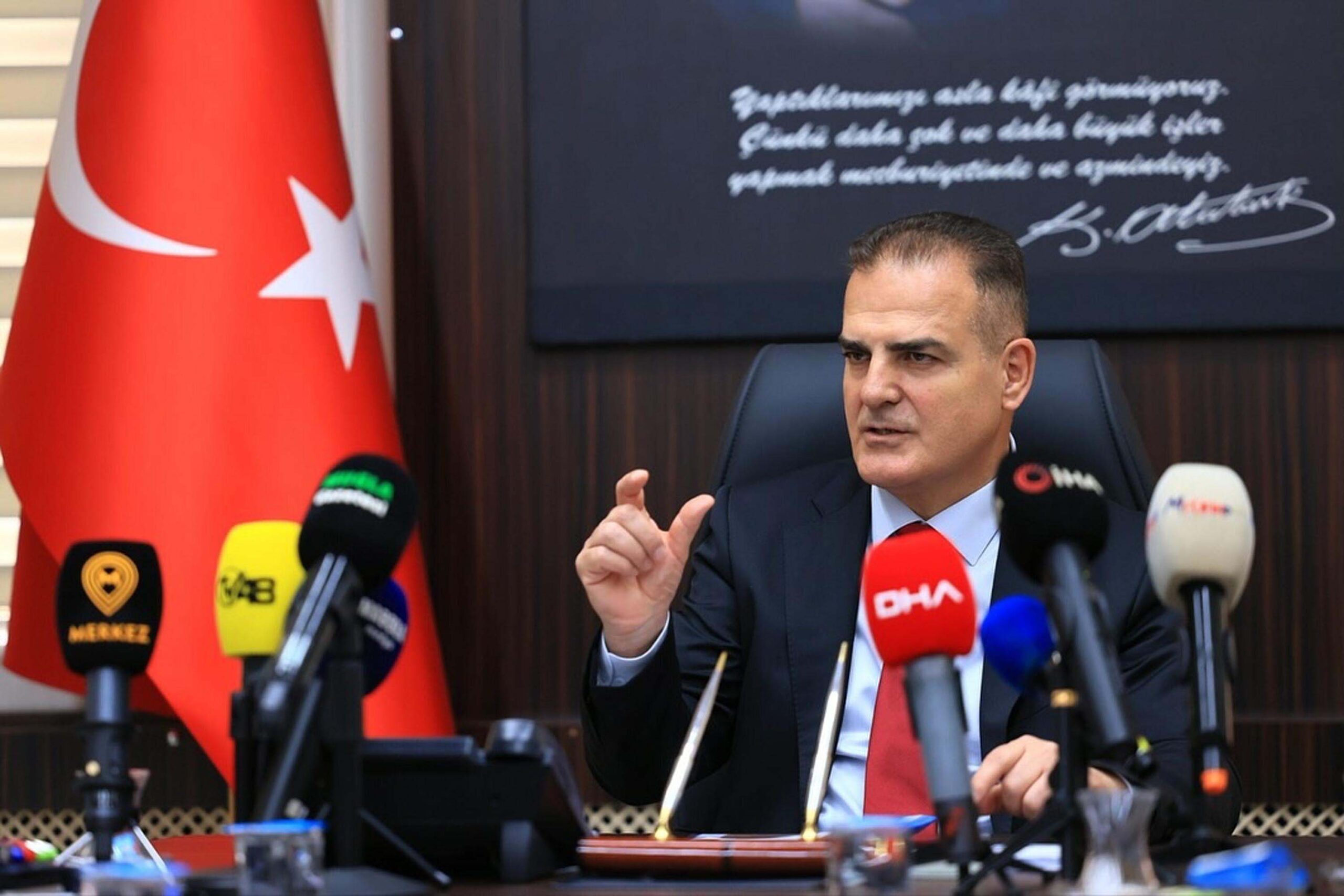 Vali Akbıyık’a ‘Yılın Valisi’ ödülü Cavit AKGÜN/MUĞLA, (DHA)-MUĞLA Valisi İdris Akbıyık, kamu hizmetlerinde gösterdiği başarılar