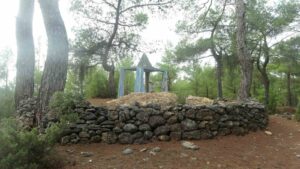 Muğla’nın Yatağan ilçesine bağlı Doğan köyü’nde bulunan ve 300 yıllık