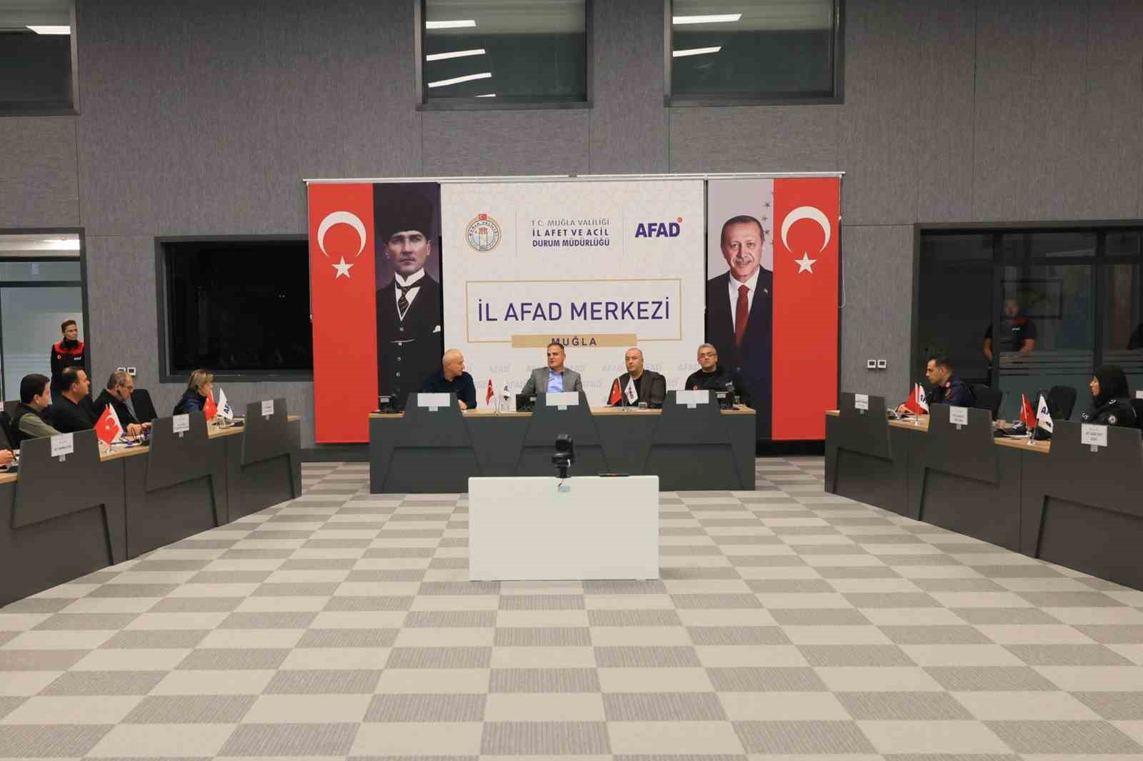 Muğla Valisi Dr. İdris Akbıyık, AFAD Afetlere Müdahale Genel Müdürü