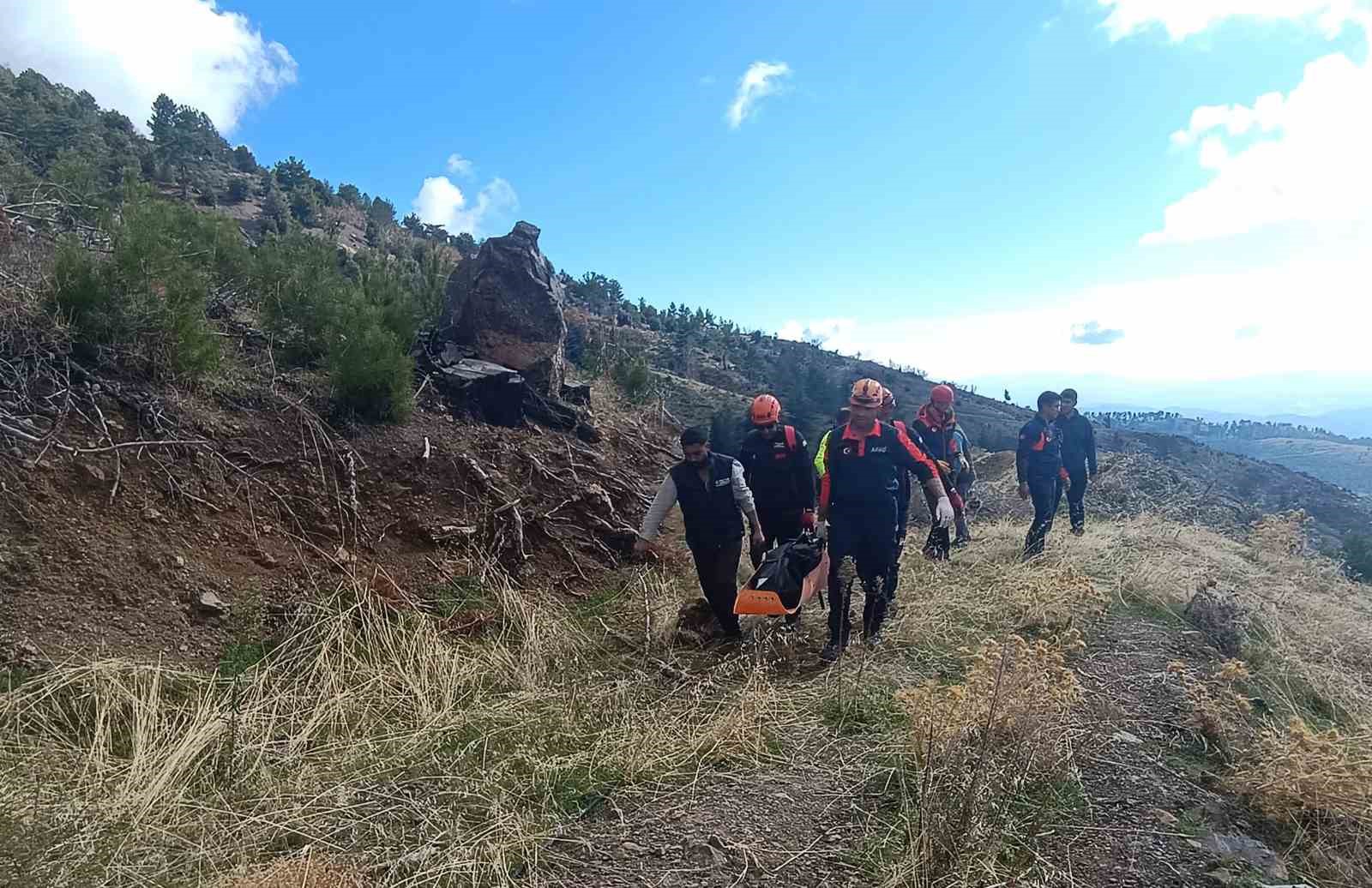 Muğla’nın Köyceğiz ilçesi Ağla Yaylasında avlanmak için yaylaya çıkan vatandaş