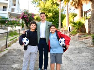 Bodrum Belediyesi, ilçe genelindeki cadde ve sokaklarda gerçekleştirdiği bakım, onarım