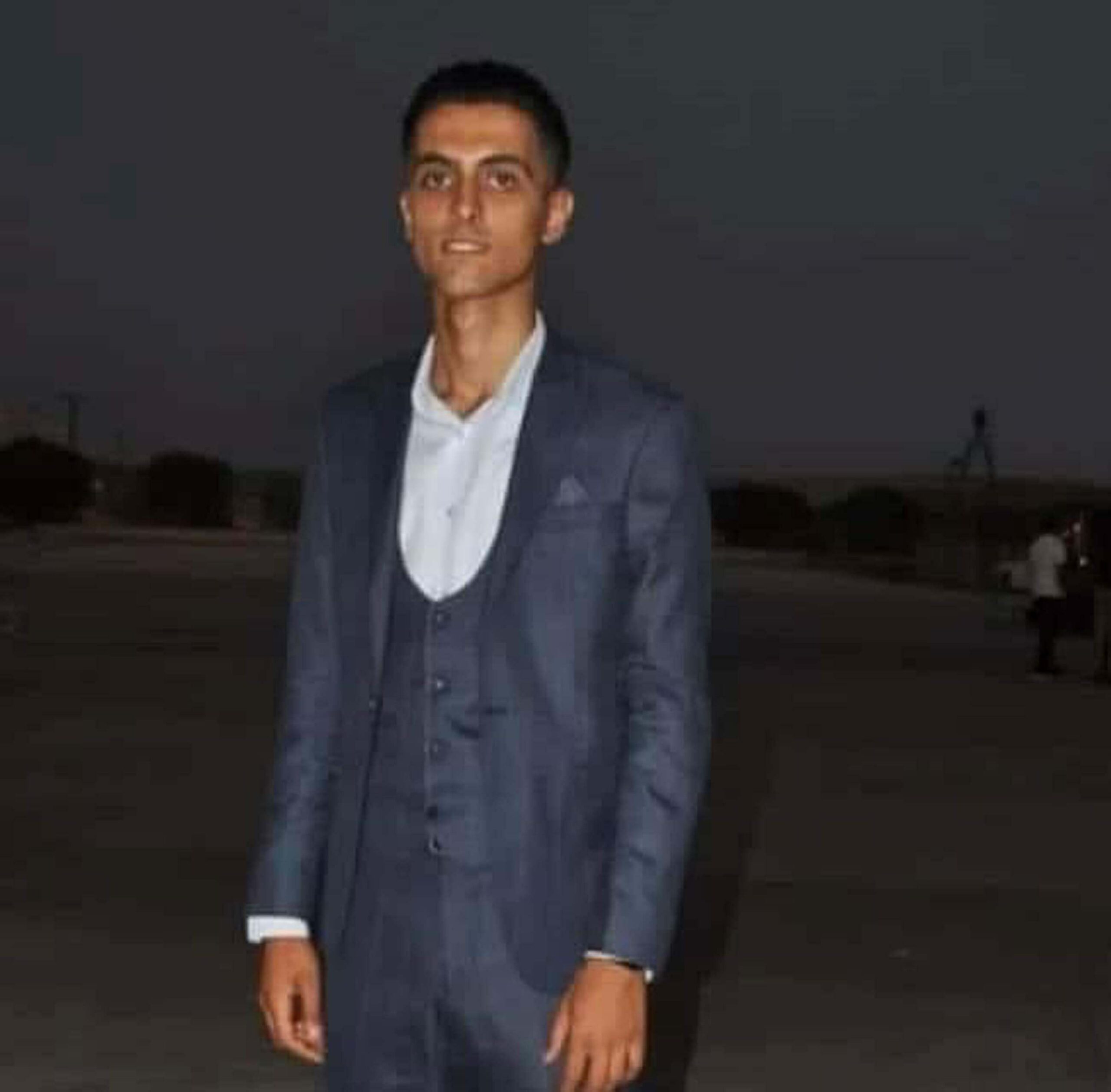 Fırat AKAY/BODRUM (Muğla), (DHA)-MUĞLA'nın Bodrum ilçesinde Ayhan Seyat (26) ile