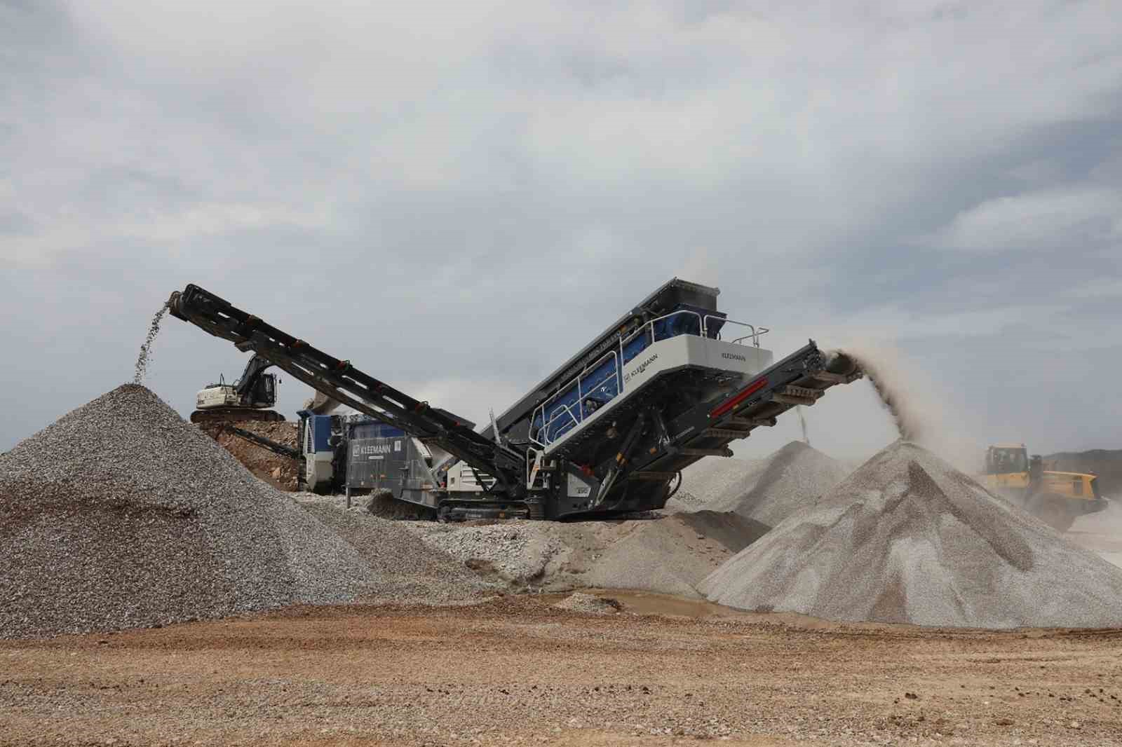 Muğla Büyükşehir Belediyesi, il genelinde oluşan hafriyat toprağı ve inşaat