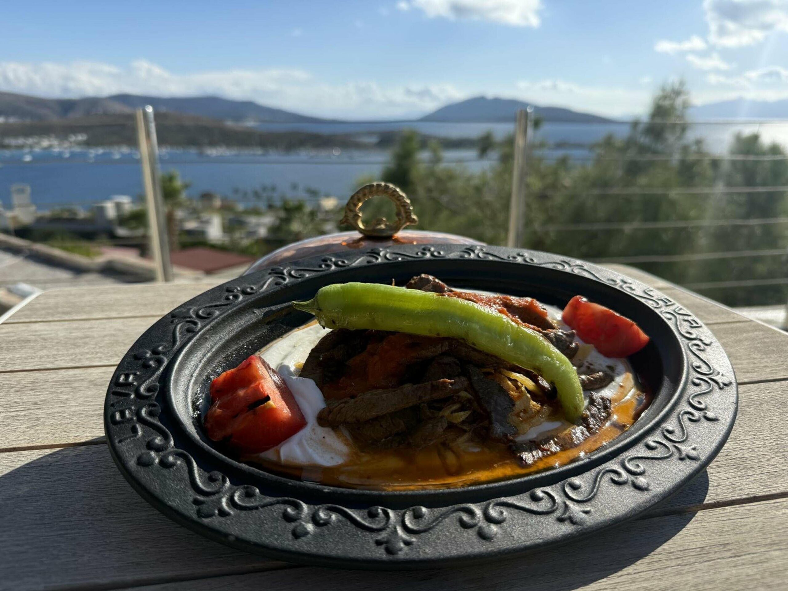 Fırat AKAY/BODRUM, (Muğla), (DHA)- COĞRAFİ işaretli Bodrum çökertme kebabı, gastronomi