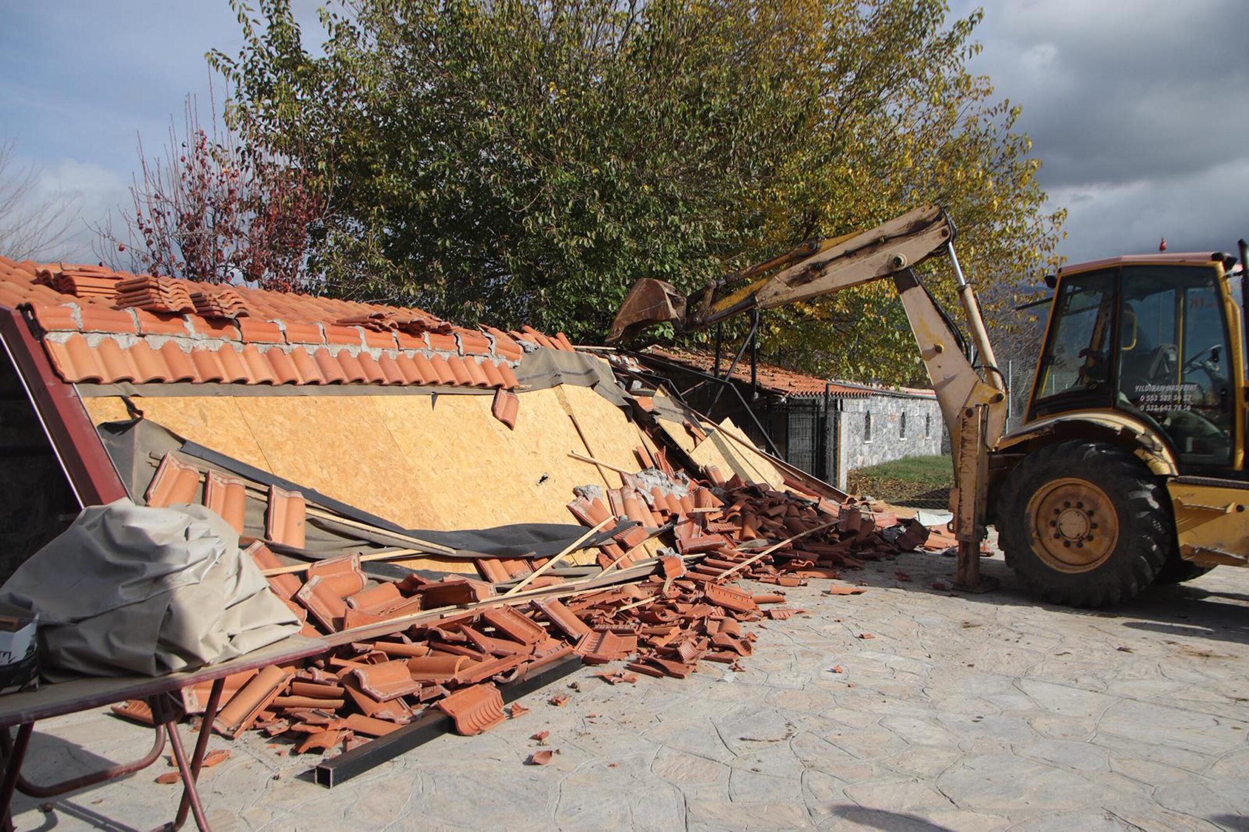 Cavit AKGÜN-Aziz ŞAHİN/MUĞLA, (DHA)- MUĞLA'nın dünyaca ünlü Karabağlar Yaylası'nda, Menteşe