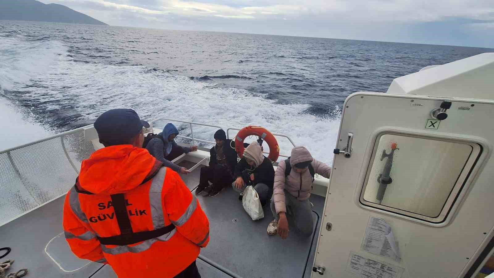 Muğla’nın Fethiye ilçesi Leylek koyuna ter edilen 4 düzensiz göçmen