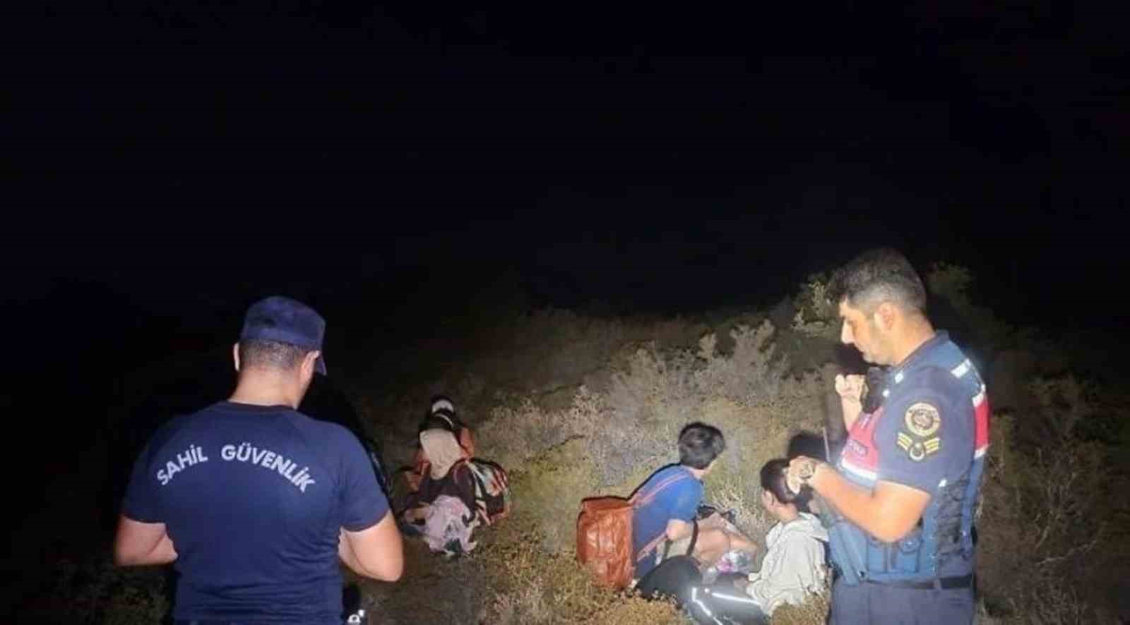 Muğla’nın Fethiye ilçesi Günlüklü koyunda Sahil Güvenlik ekipleri tarafından 3’ü