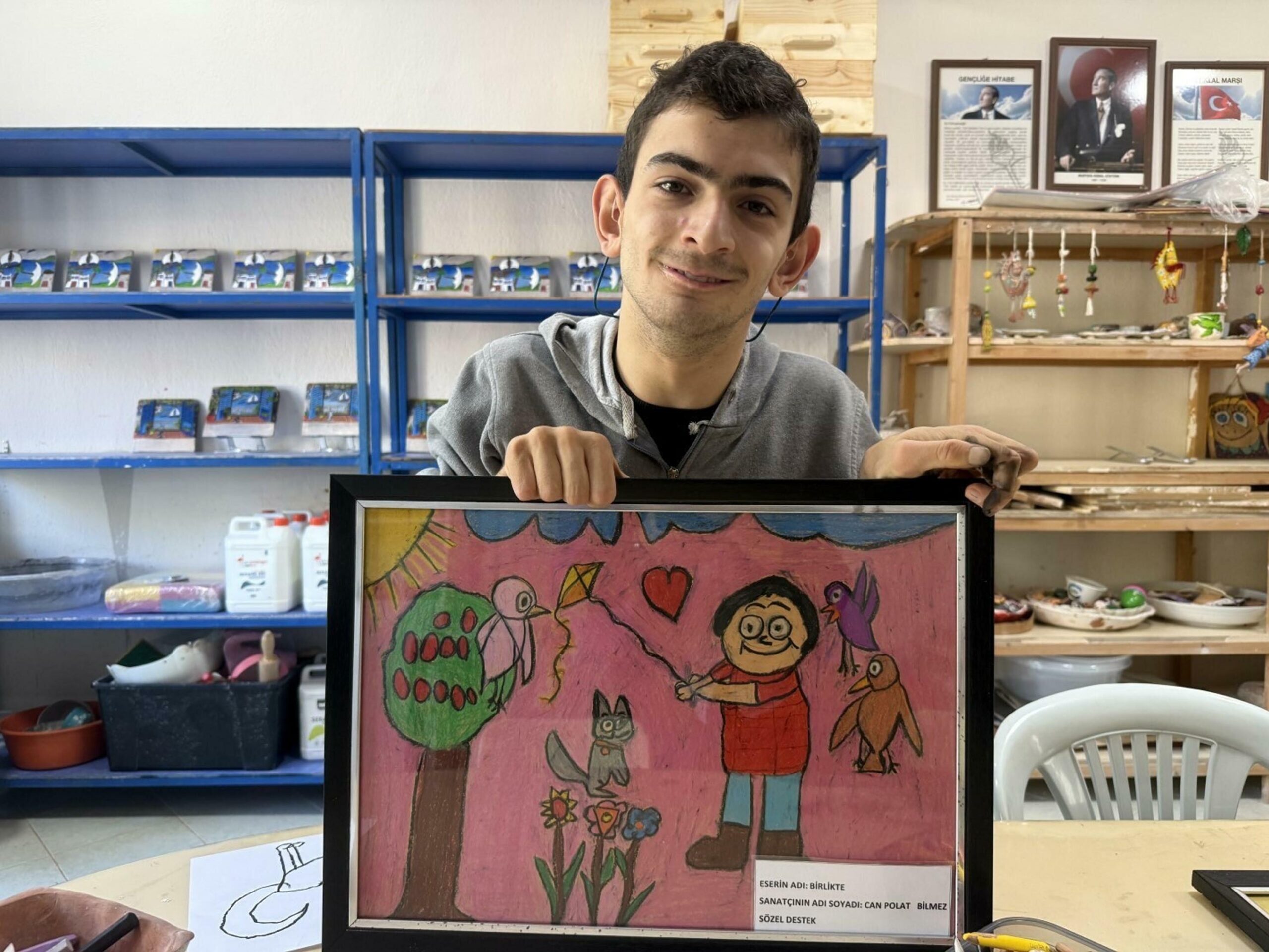 Fırat AKAY/BODRUM(Muğla),(DHA)-MUĞLA'nın Bodrum ilçesinde küçük yaşta geçirdiği sarılık sonrası kas