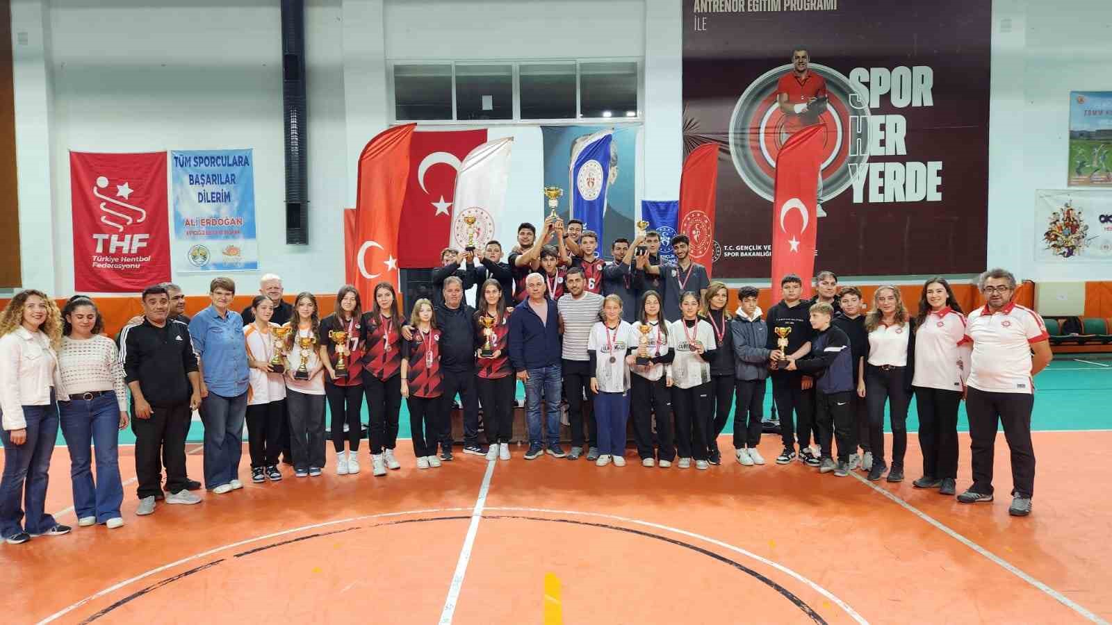 Muğla’nın Köyceğiz ilçesinde düzenlenen Floor Curling İl şampiyonası başarıyla tamamlandı.
