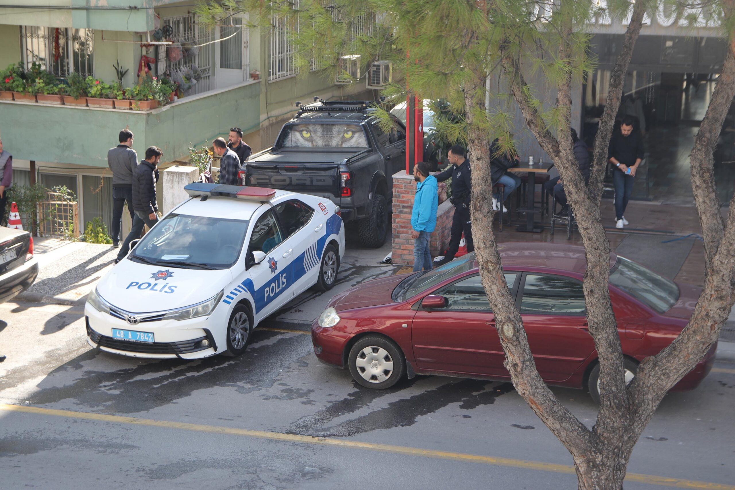 Aziz ŞAHİN/MUĞLA, (DHA)- MUĞLA'nın Menteşe ilçesinde alacak meselesinden çıktığı ileri