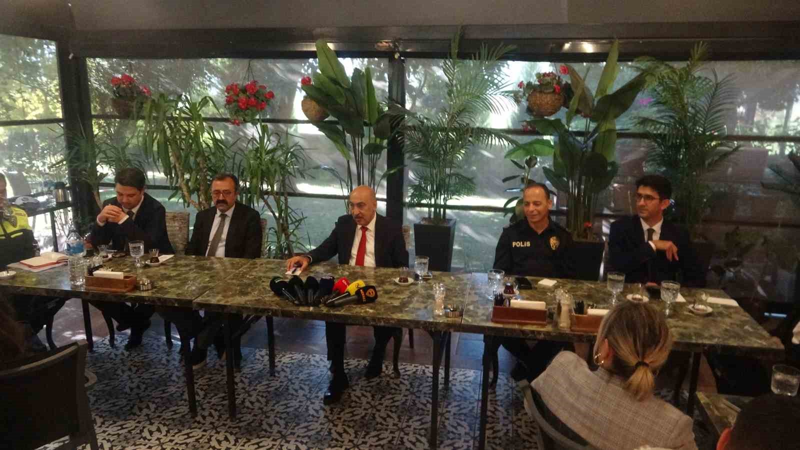 Muğla İl Emniyet Müdürü Süleyman Karadeniz, Muğla’ya gelişinin ardından yaklaşık