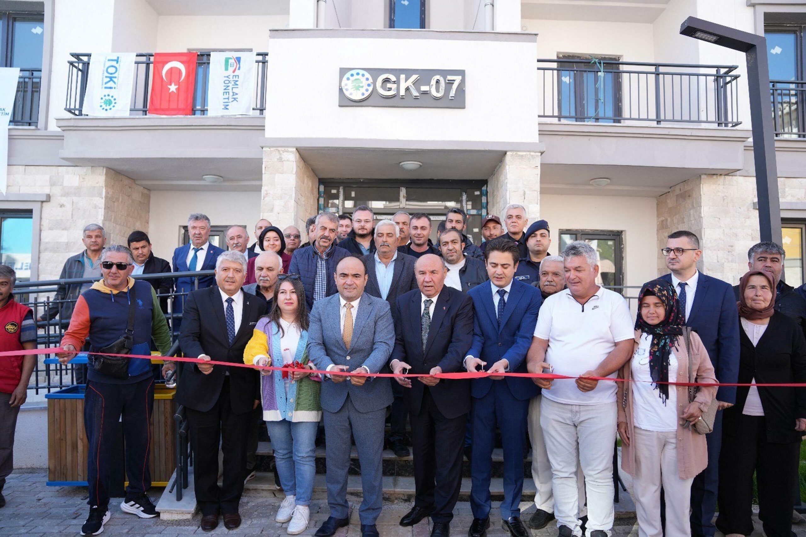 Gülgün AKYOKUŞ/SEYDİKEMER (Muğla), (DHA)-MUĞLA'nın Seydikemer ilçesinde yapımı tamamlanan 304 konut