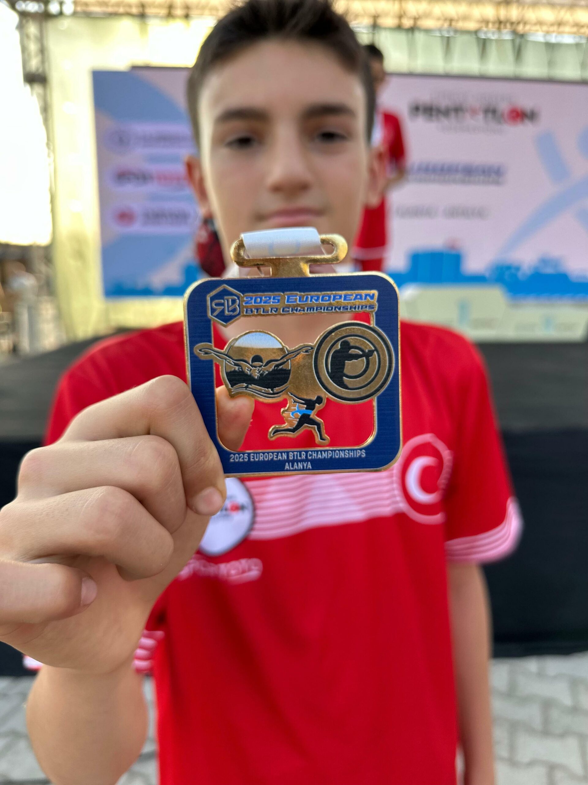 MUĞLA, (DHA) - ANTALYA'nın Alanya ilçesinde düzenlenen 2025 Avrupa Biathle-Triathle-Laser