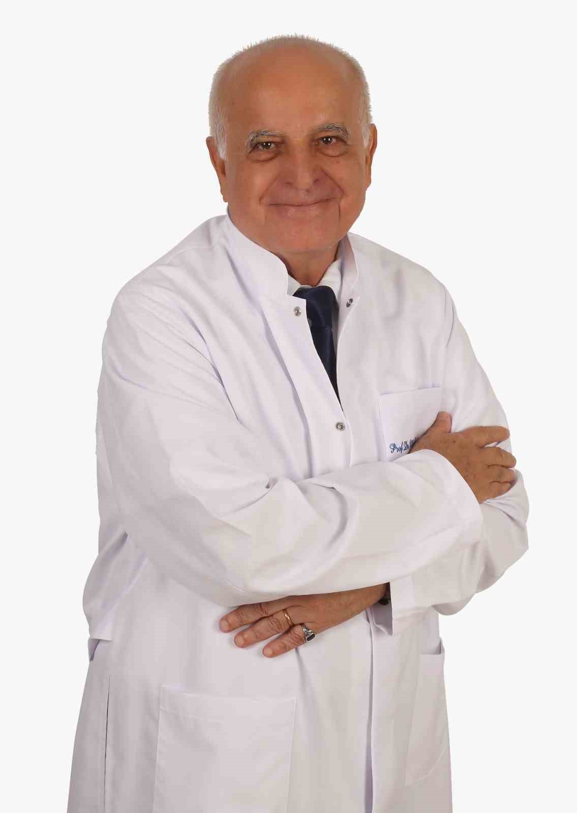 Acıbadem Bodrum Hastanesi Dermatolog Prof.Dr. Muhsin Akbaba, kış aylarında görülen