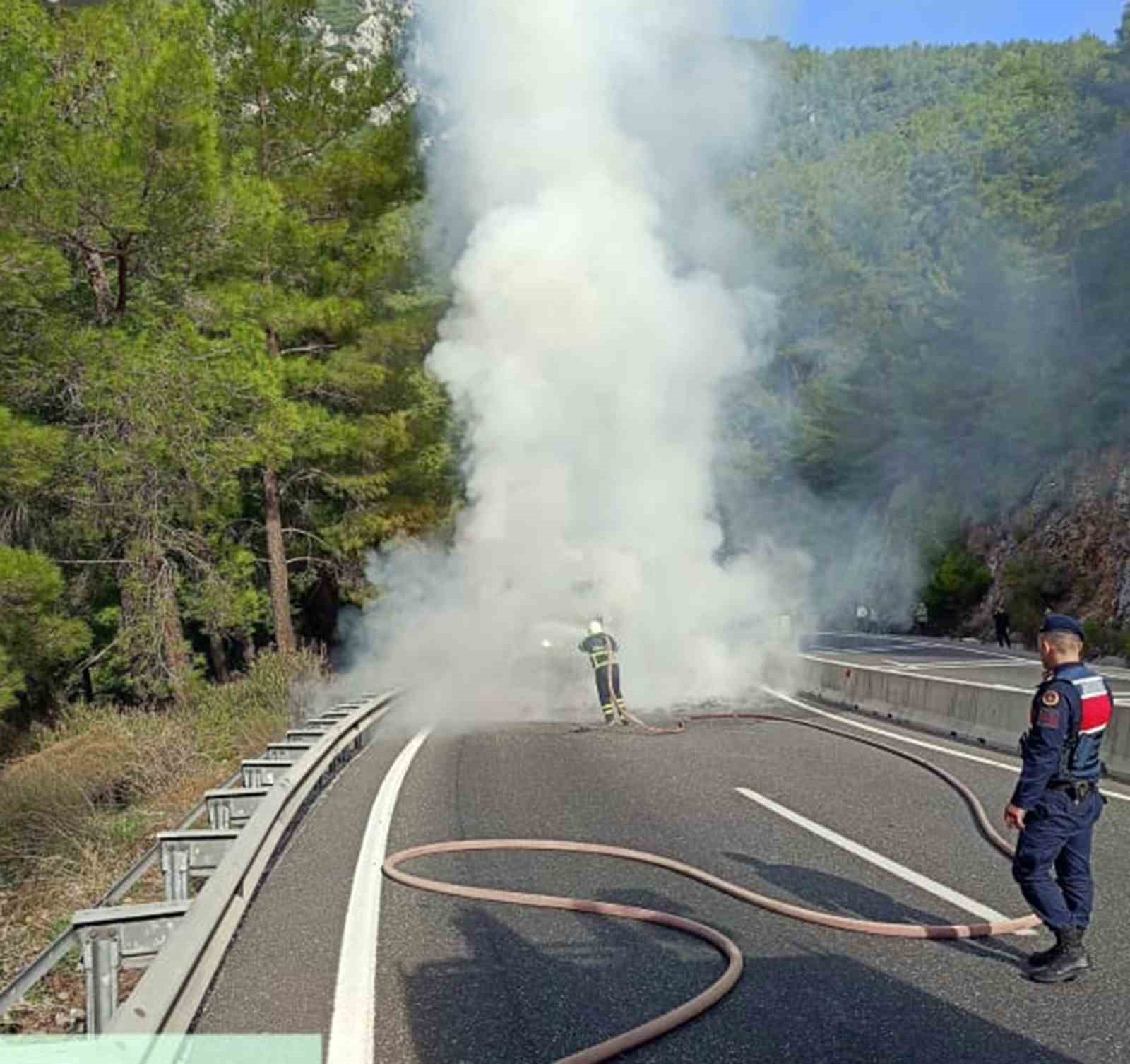 Gökova Sakartepe rampasında seyir halindeki bir kamyon çıkış nedeni tespit