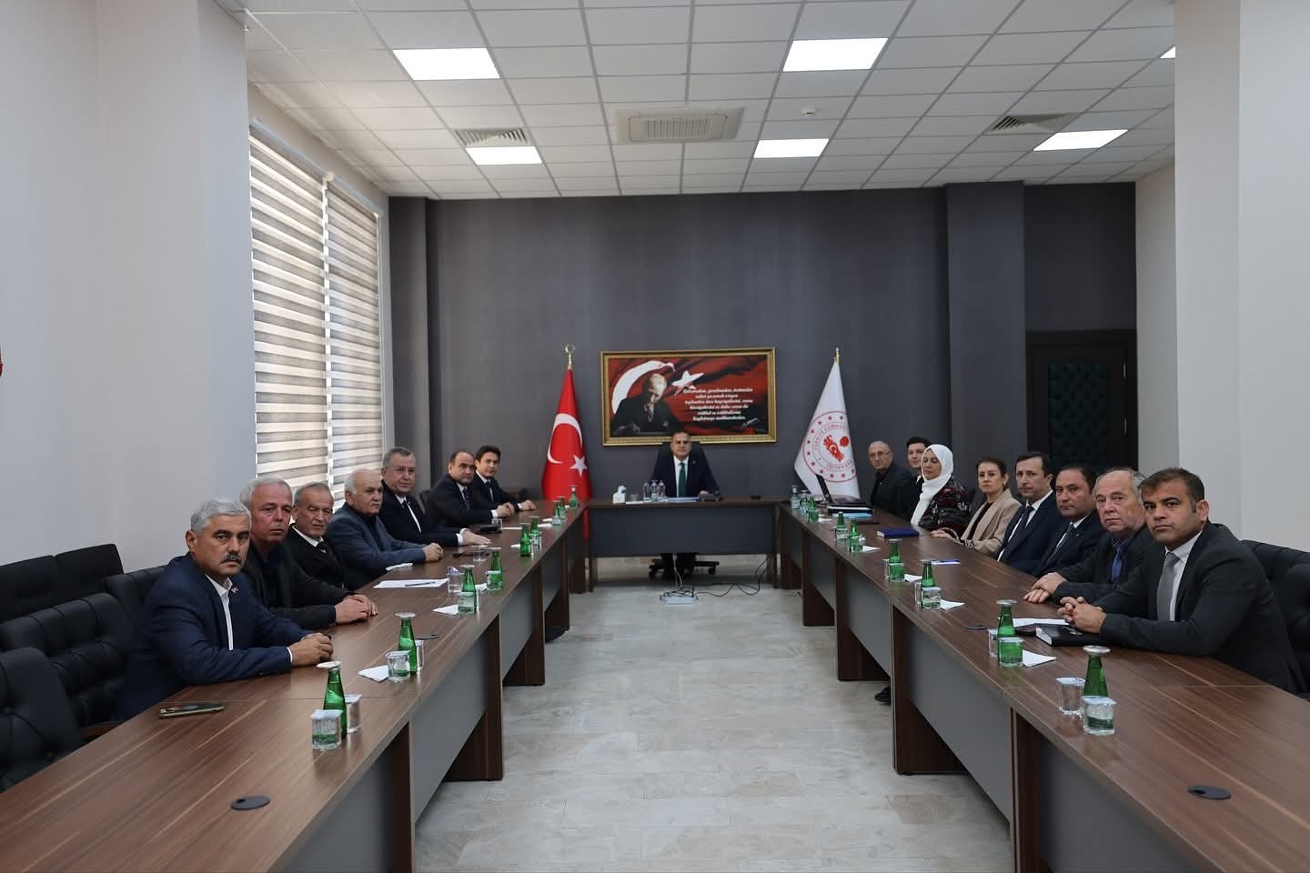 Muğla Valisi Dr. İdris Akbıyık’ın katıldığı toplantıda Seydikemer’in hayvancılık ve