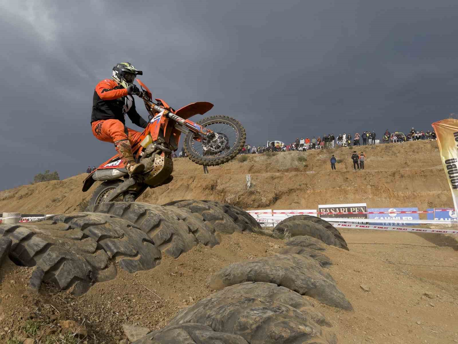 Türkiye Enduro ve ATV Şampiyonası’nın 3. Ayak yarışları, Fethiye’de başladı.