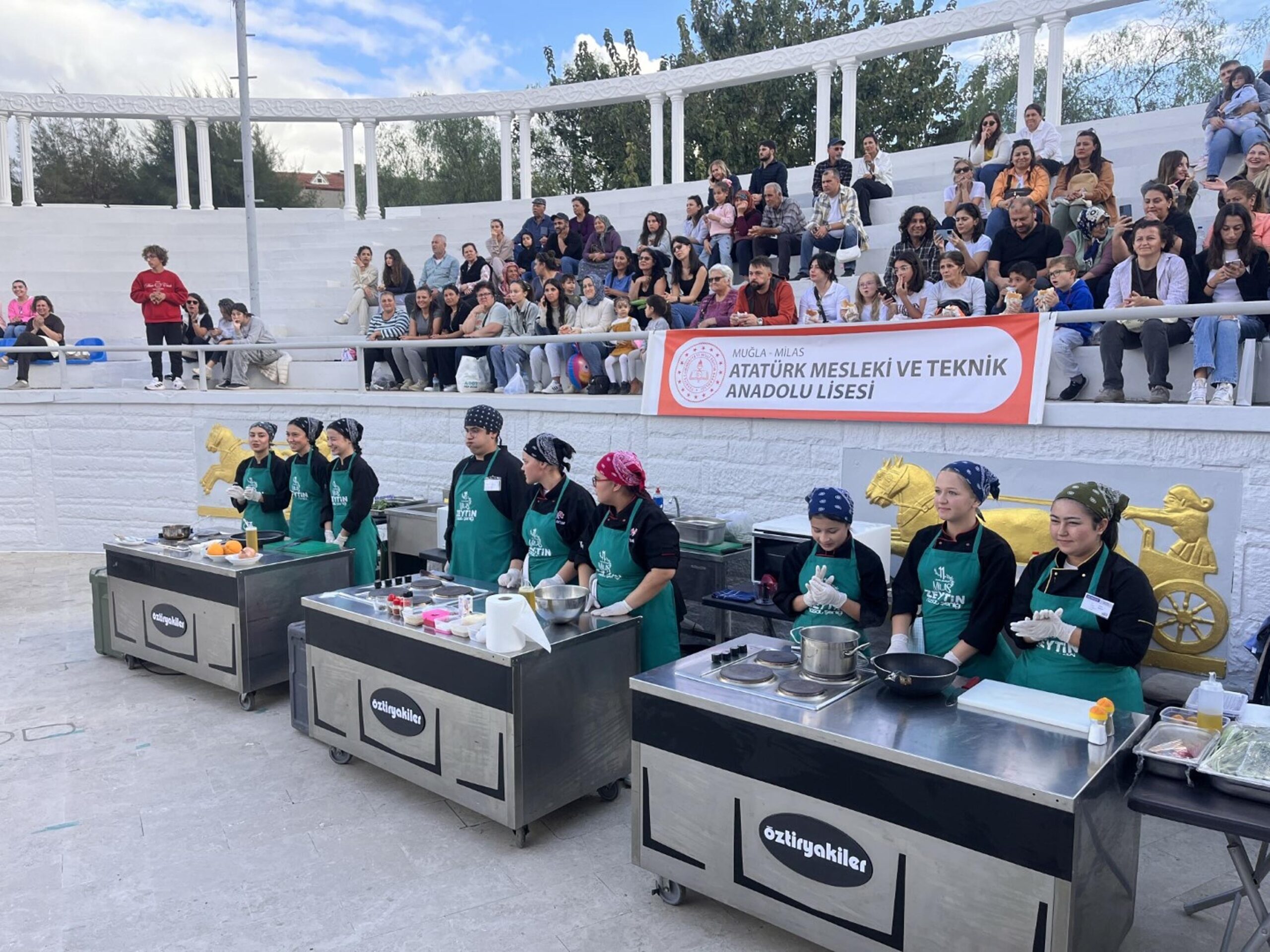 MUĞLA, (DHA)- MUĞLA'nın Milas ilçesinde, zeytinciliğin önemini vurgulamak, üreticileri bilinçlendirmek