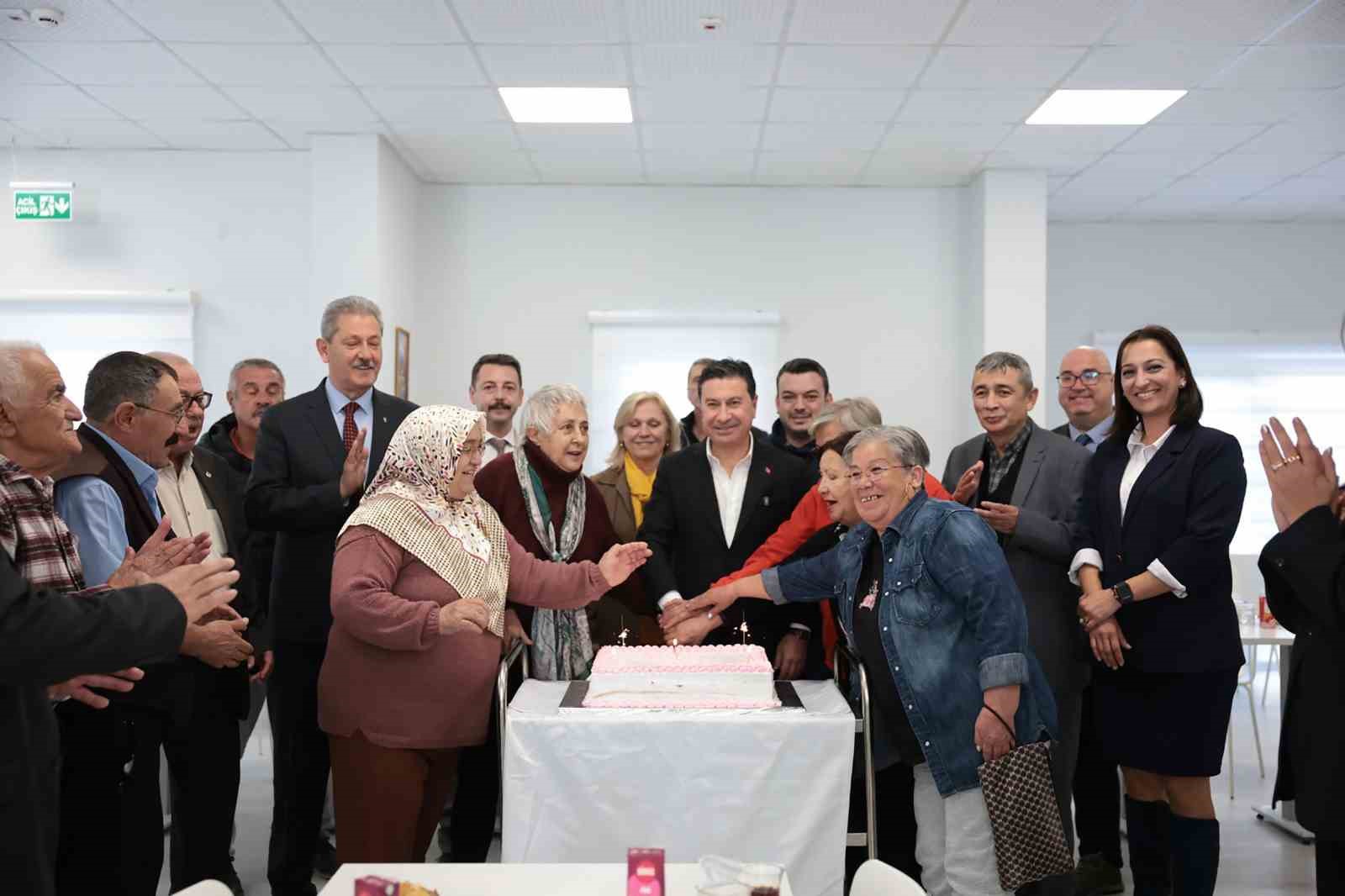 2025’i uğurladığımız, 2026’yı karşılamaya hazırlandığımız bugünlerde Kıyı Ege Belediyeler Birliği