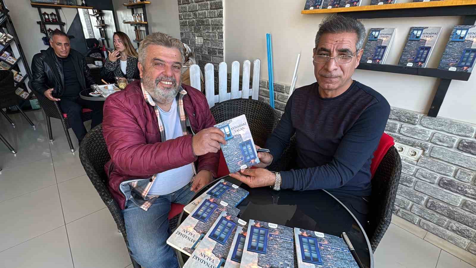 Bodrum’da emekli polis memuru Zekeriya İlhan, ikinci şiir kitabı "Aynadaki