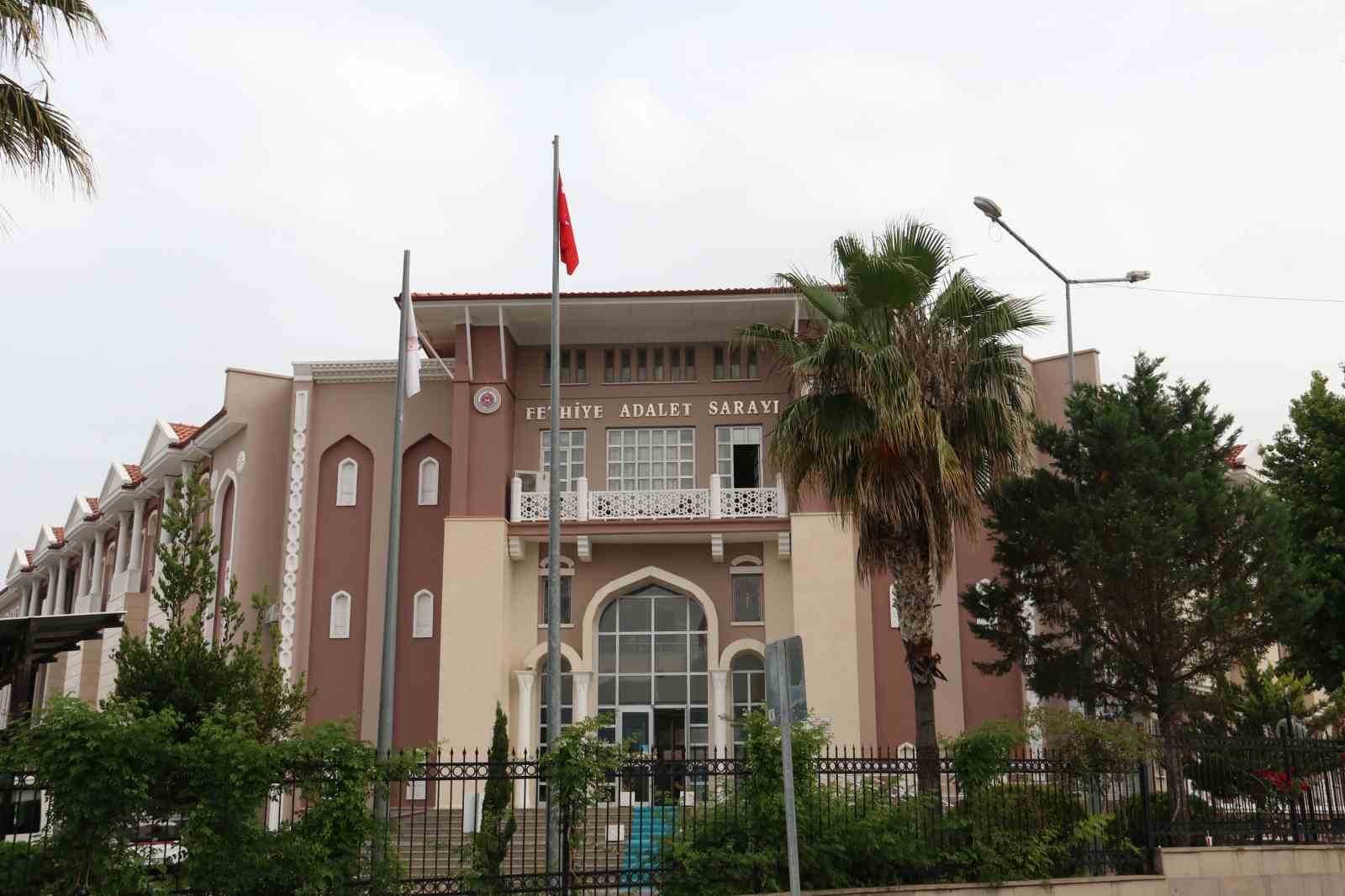 Fethiye’de tarihi eser kaçakçılığına yönelik gerçekleştirilen operasyonda 8 kişi gözaltına