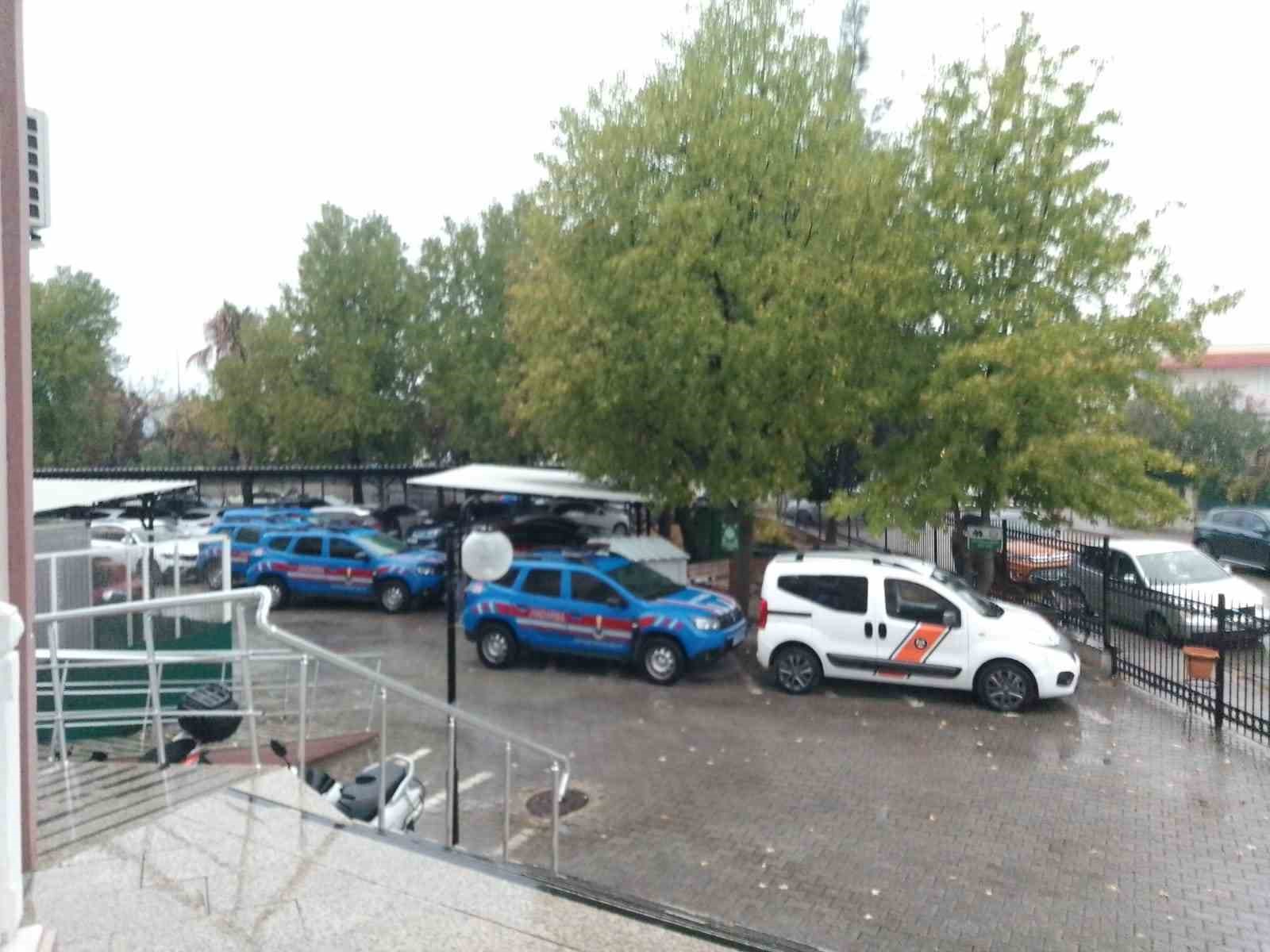 Muğla merkezli 8 ilde düzenlenen göçmen kaçakçılığı operasyonunda gözaltına alınan