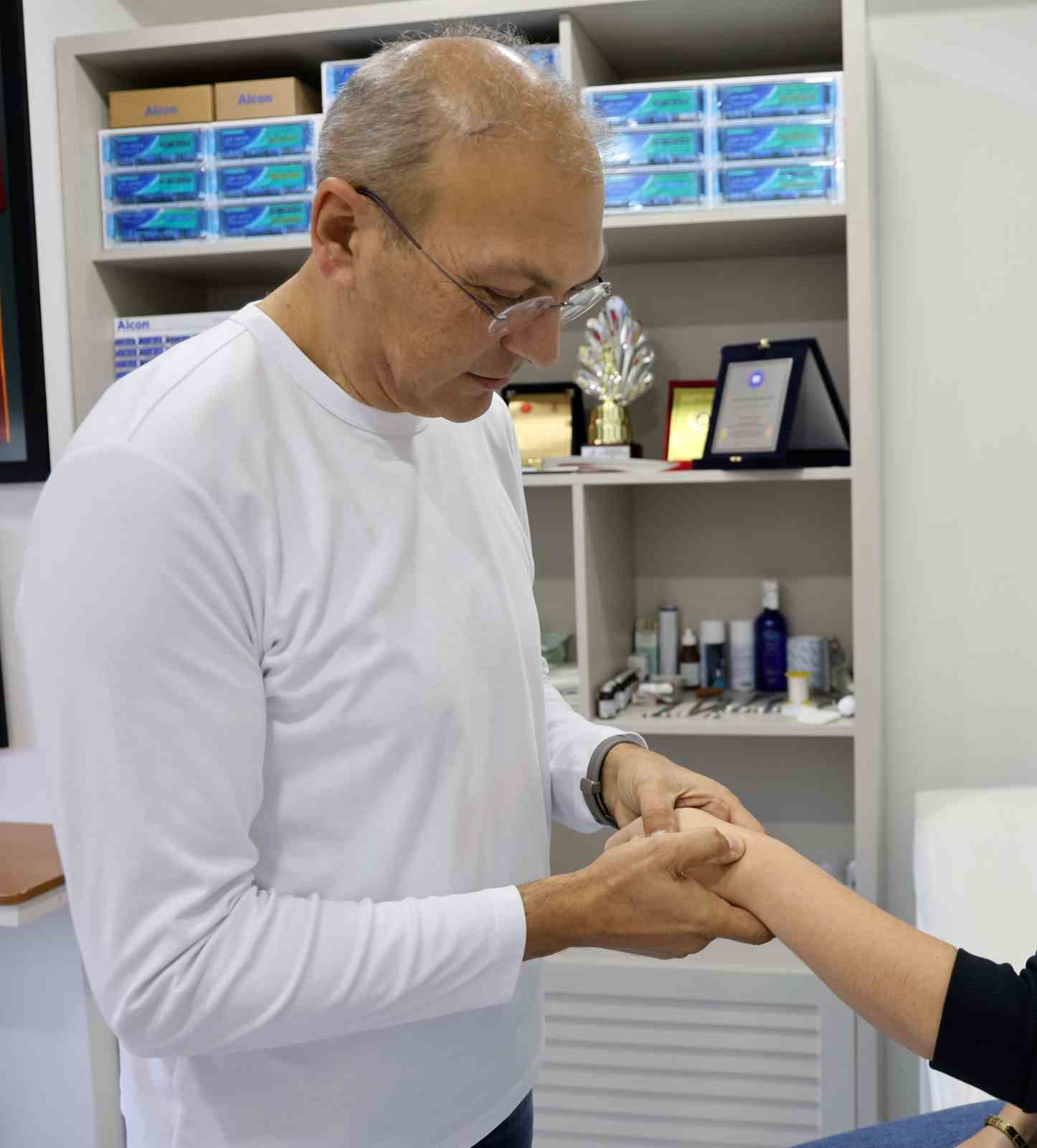 Ortopedi ve Travmatoloji Uzmanı Prof. Dr. Mustafa Nazım Karalezli, sinir