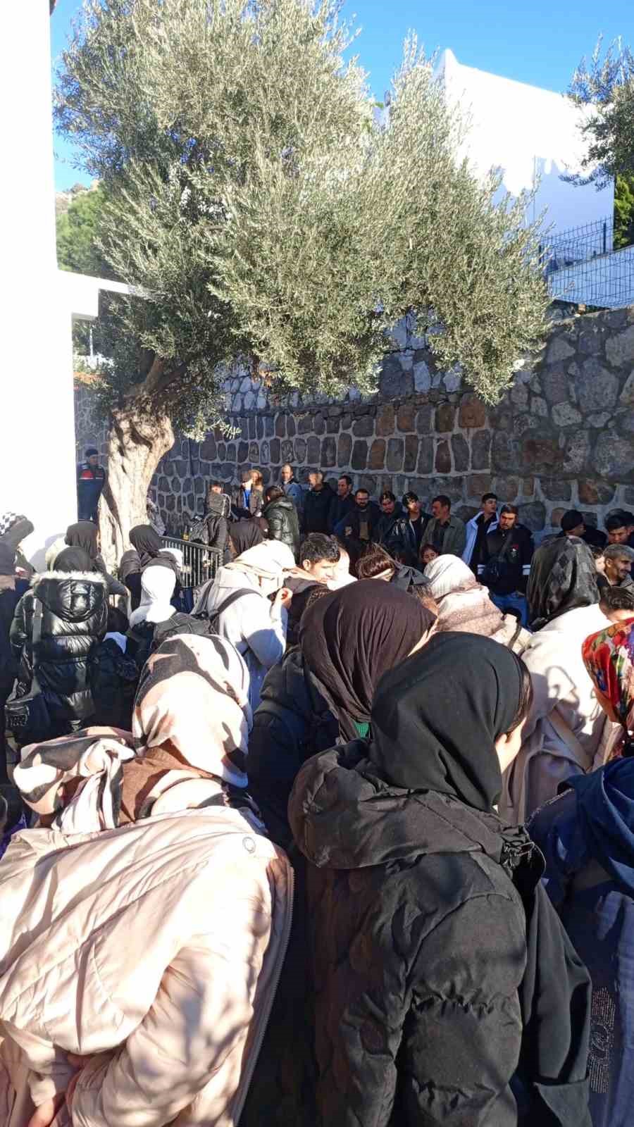 Muğla’nın Bodrum ilçesinde yasa dışı yollarla Yunanistan’a kaçmak için gelen