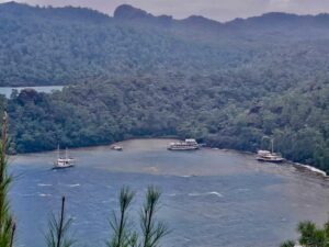 CAVİT AKGÜN-Yaren ÖZDEMİR/MARMARİS (Muğla), (DHA)- MUĞLA’nın Marmaris ilçesinde etkili olan