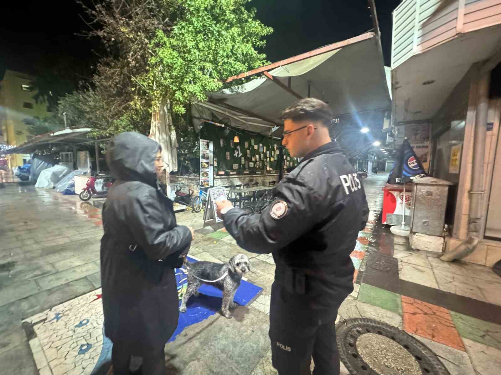 Muğla’nın Marmaris ilçesinde yılbaşı öncesi güvenlik önlemleri üst seviyeye çıkarıldı.