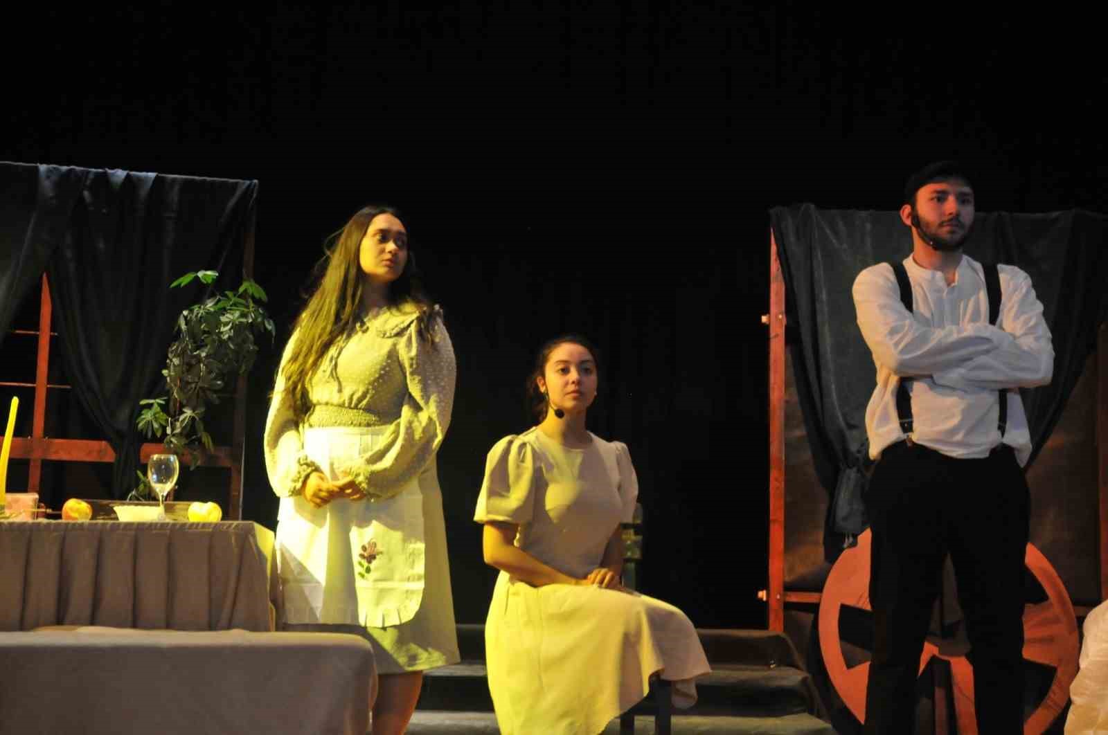 MSKÜ Tiyatro Topluluğu ve Gençlik Çalışmaları Merkezi iş birliğiyle sahneye