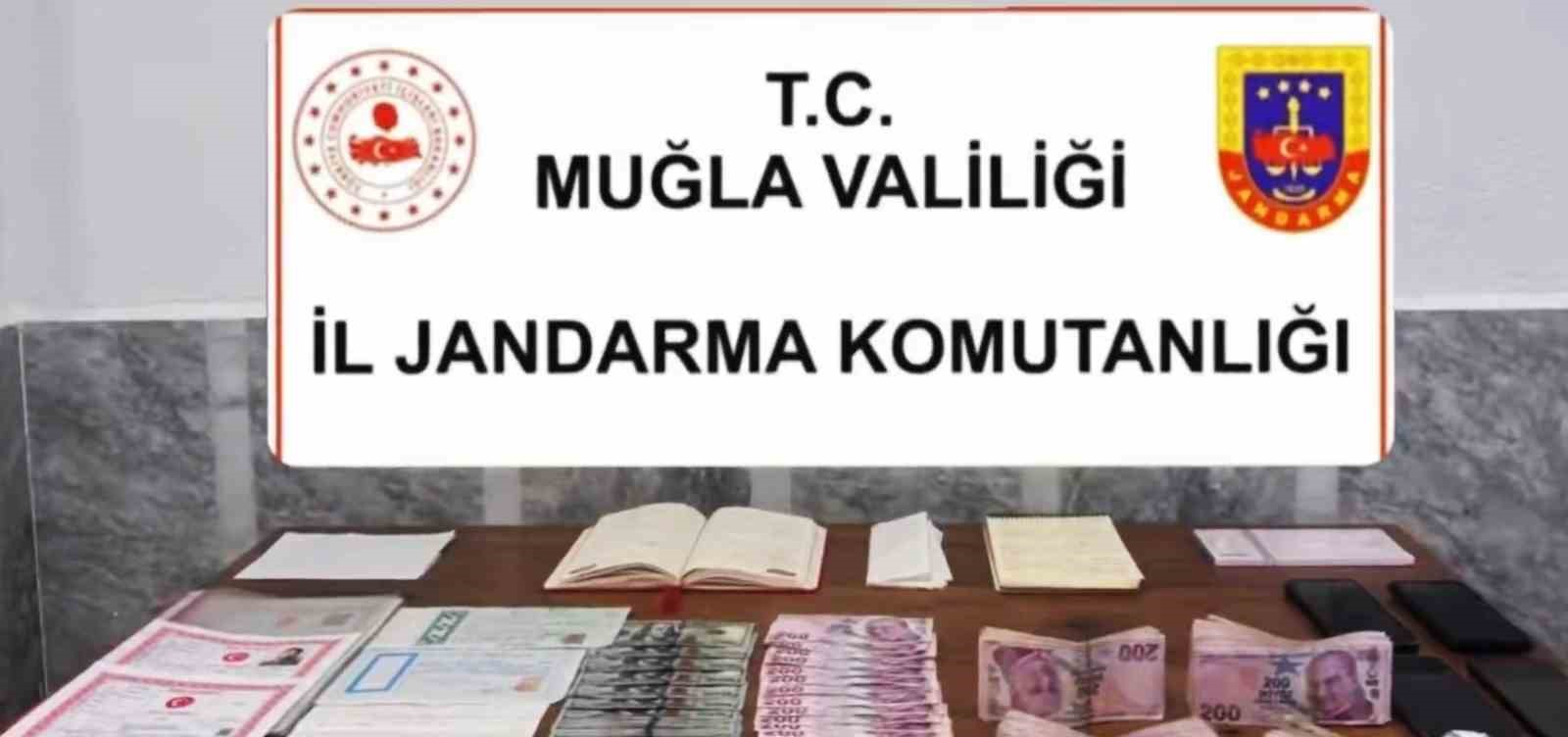 Muğla İl Jandarma Komutanlığı ekipleri tarafından düzenlenen ‘Tefecilik’ operasyonunda yüklü