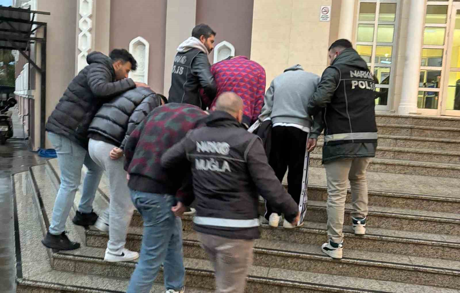 Muğla Emniyet Müdürlüğü Narkotik Suçlarla Mücadele Şube Müdürlüğü ekipleri tarafından