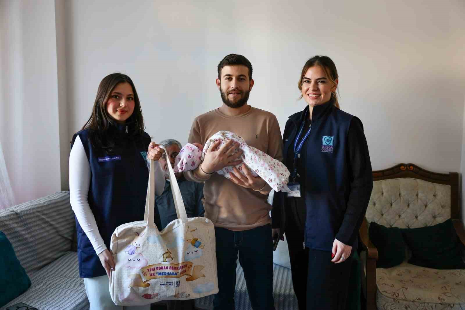 Bodrum Belediyesi, 2026 yılının ilk saatlerinde Bodrum’da dünyaya gelen "Eylül"