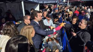 Muğla’nın Bodrum ilçesinde 10’uncu kez düzenlenen Hamsi Festivali, binlerce kişinin