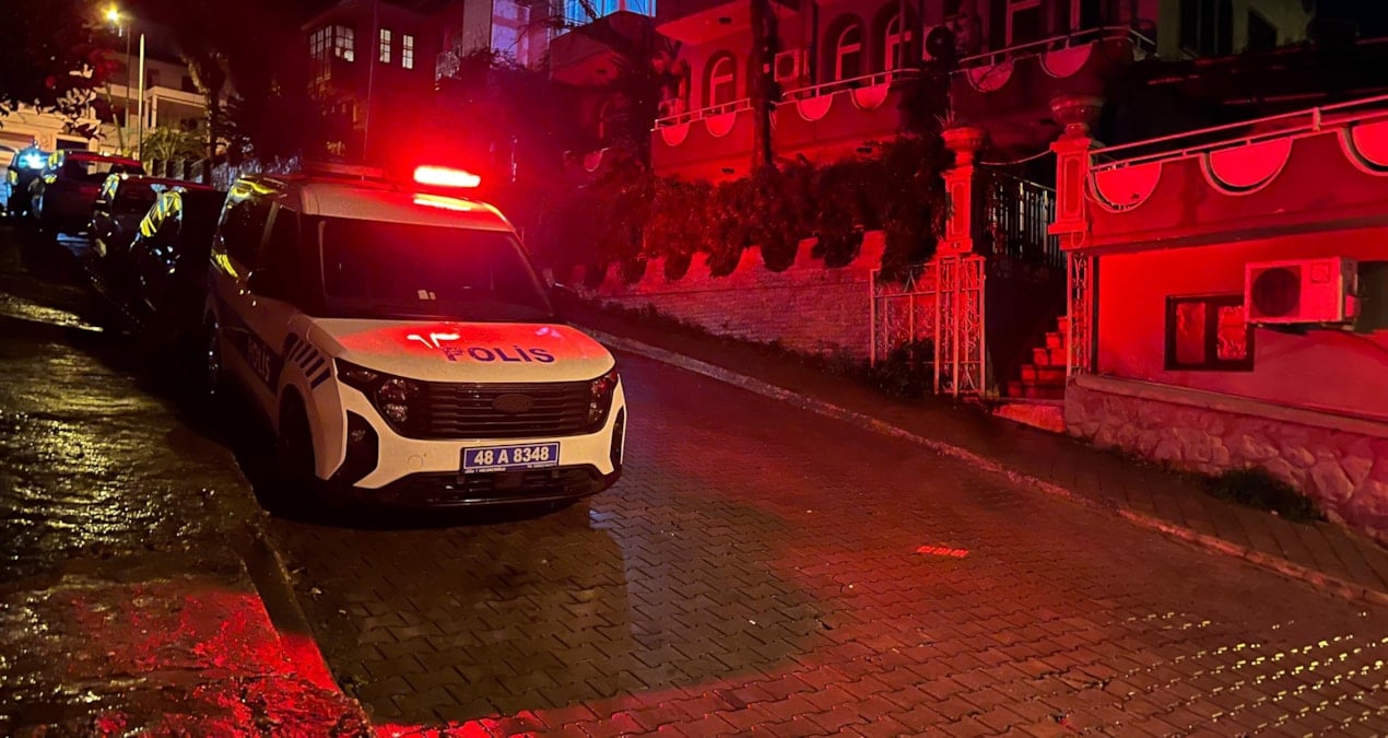 Muğla’nın Fethiye ilçesinde konakladığı pansiyon odasında hareketsiz bulunan 66 yaşındaki