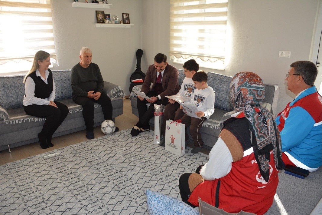 Muğla’nın Köyceğiz ilçesinde Aile ve Sosyal Hizmetler Bakanı Mahinur Özdemir