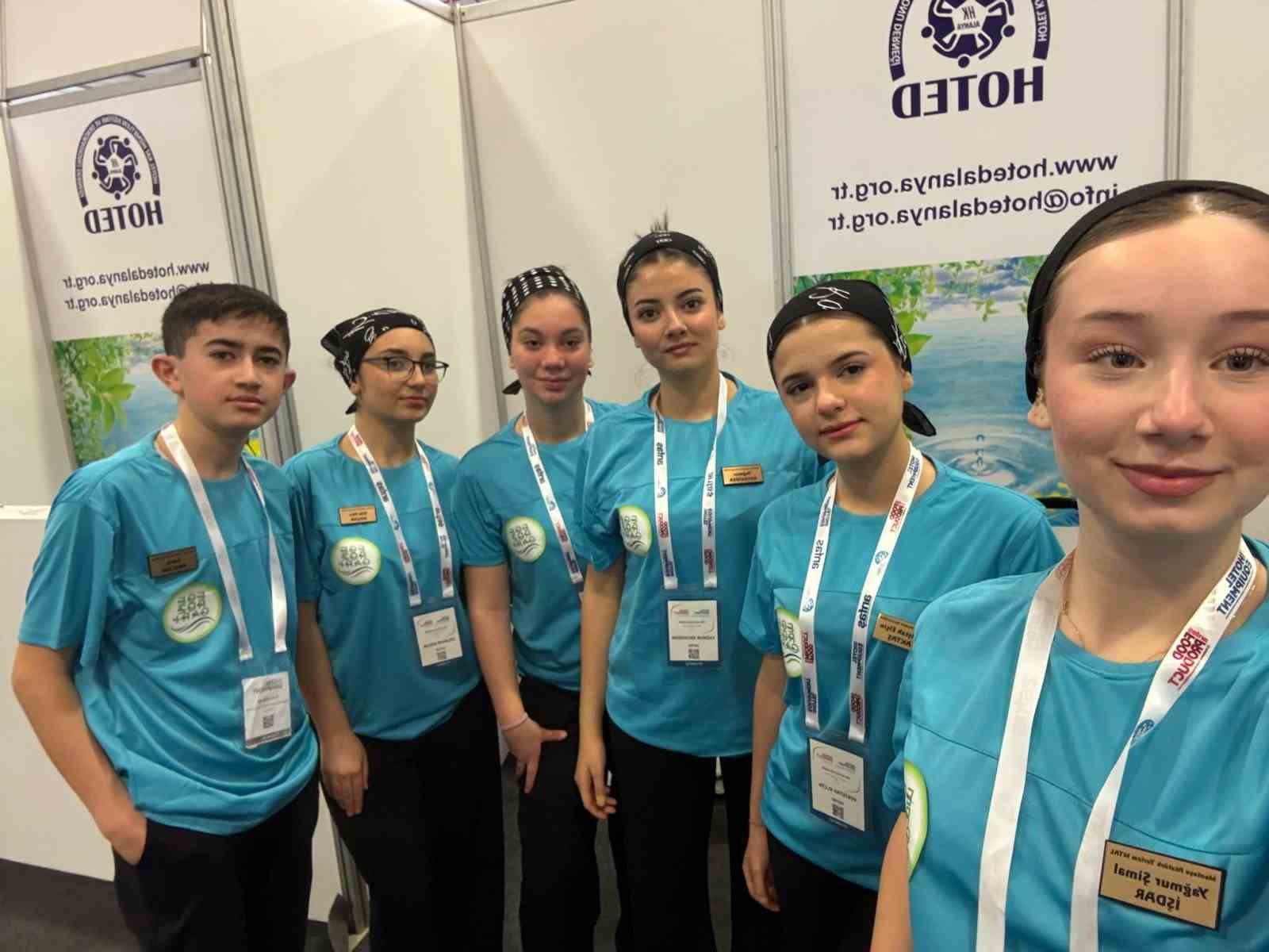 Antalya’da düzenlenen 11.Uluslararası Housekeeping Olimpiyatları’na katılan Menteşe Atatürk Turizm Mesleki