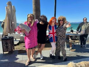 Muğla’nın Fethiye ilçesinde yaşayan çoğunluğu İngiliz uyruklu vatandaşlar, yeni yılın